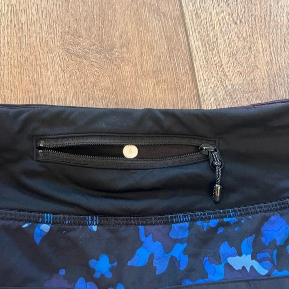 Lululemon Speed Up Shorts 2.5" inseam - Picture 3 of 4